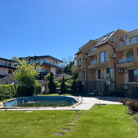 морска идилия Lejlighed Burgas City