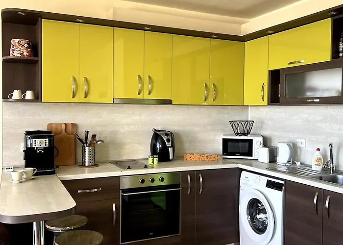 морска идилия Burgas City